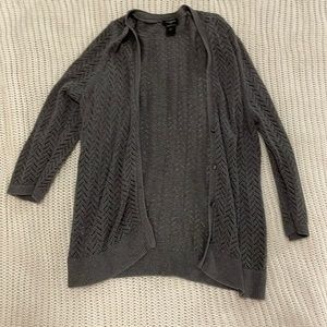 Ann Taylor grey 3/4 sleeve sweater. Size xl